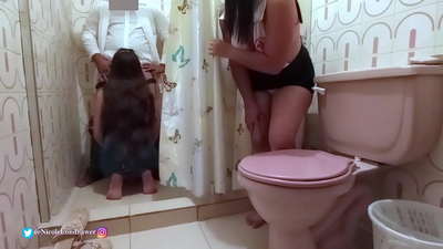 Hamshira kasalxona hammomida shifokorni sikayotgan bemorni topdi / 1-QISM / NicoleLondrawer / Chiquicandy