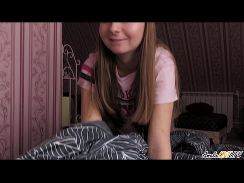❤️ Blondie uning BFF ning chuqur so'radi va uning og'ziga Jum oladi ❤ Sluts uz.doujin-sexy.ru ﹏